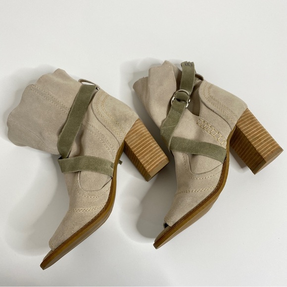 Diba True New Kicks Open Toe Bootie Size 7 - Picture 7 of 11